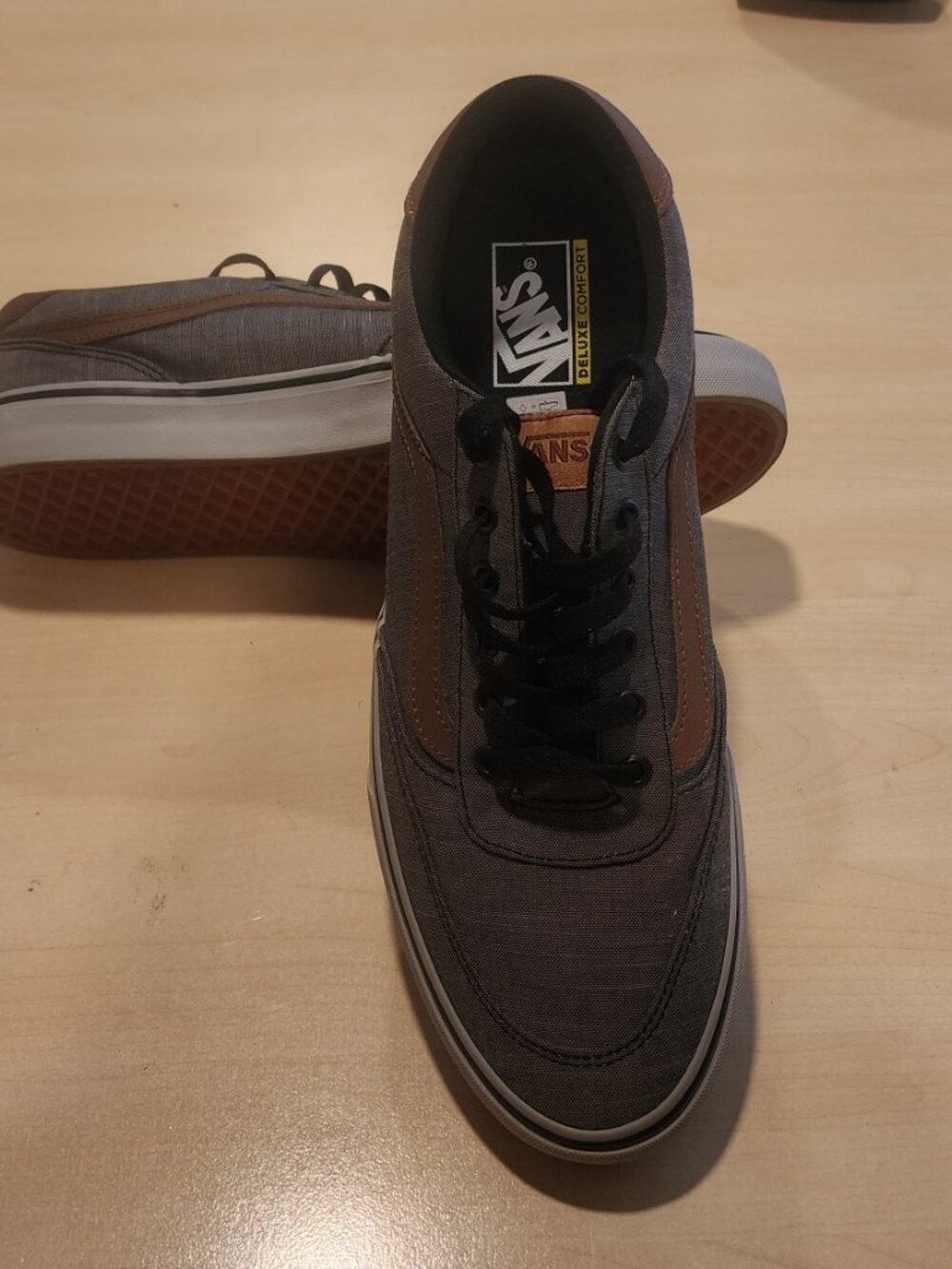 Vans Men's Brooklyn Deluxe Men's Size 12US